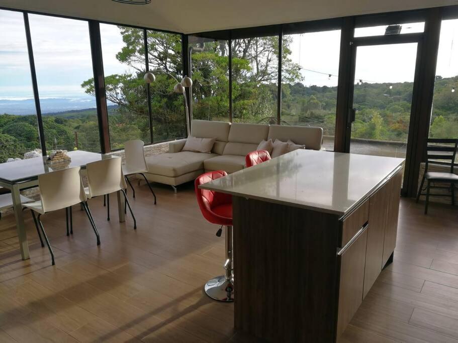La Cabana Heredia Exteriör bild
